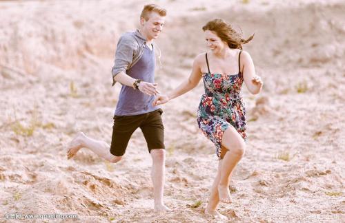 ֱΪʯҵ 㶫Ļᡰ˷硱ת